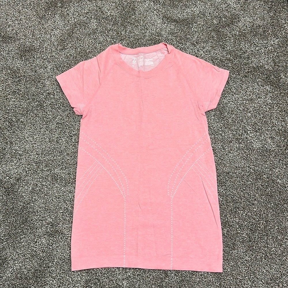 Z by Zella pink active top women’s Medium base layer tight stretch t-shirt
